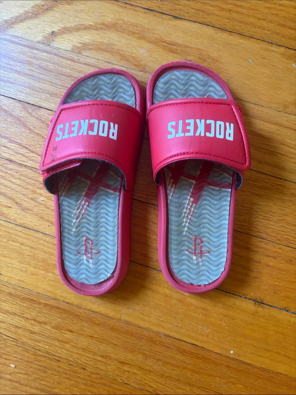 Rockets Kids Slide Sandals in Red